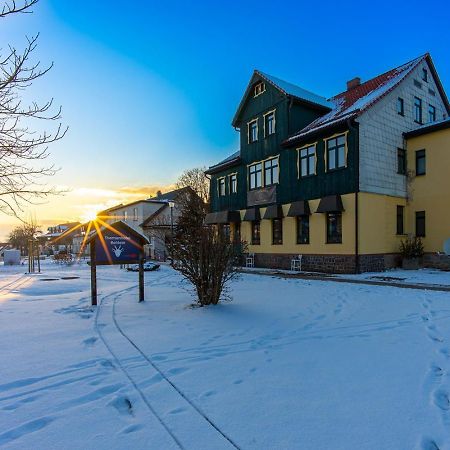 Themenhotel Rehlein ターレ エクステリア 写真