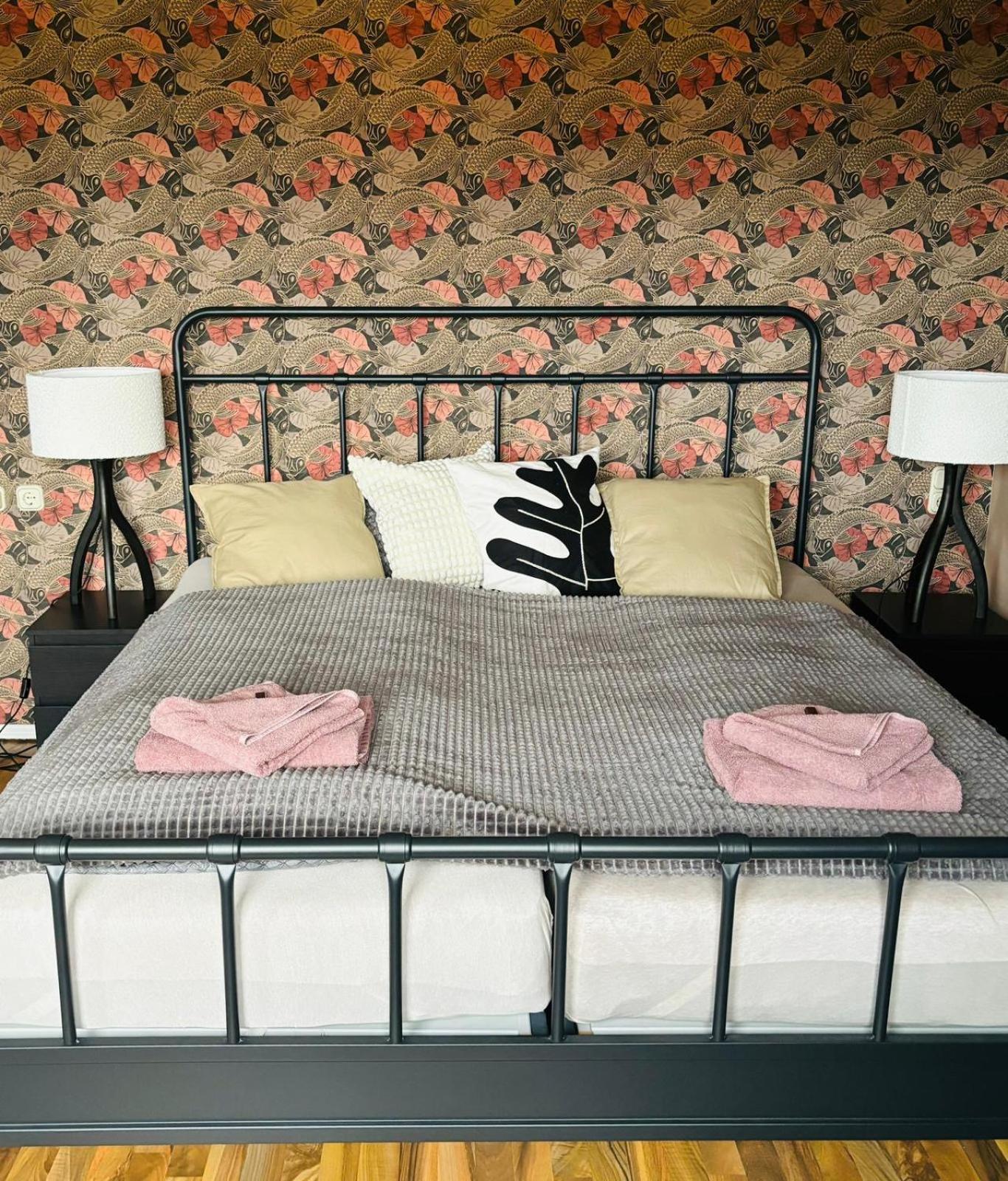 Themenhotel Rehlein ターレ エクステリア 写真