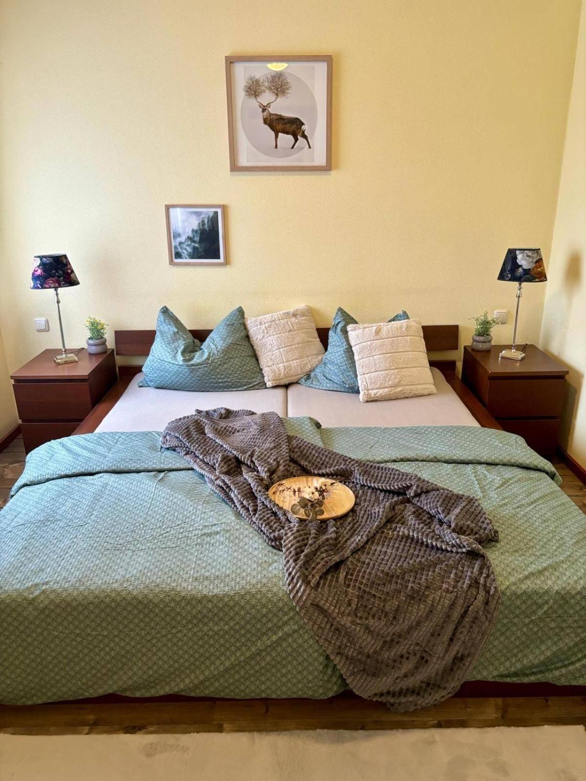 Themenhotel Rehlein ターレ エクステリア 写真